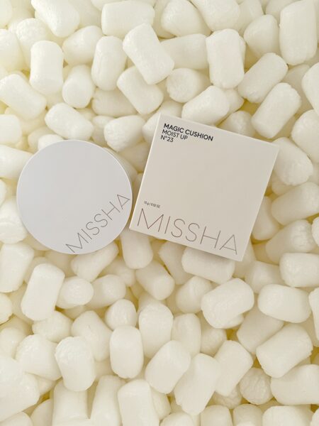 Missha M Magic Cushion Moist Up 23